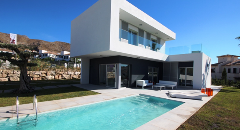 Modern villa with sea views in Sierra Cortina Resort Finestrat Benidorm